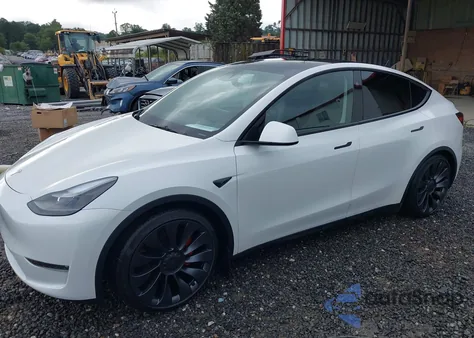2023 Tesla Model Y Performance Dual Motor All-Wheel Drive z USA, uszkodzony, nr VIN 7SAYGDEF0PF835548